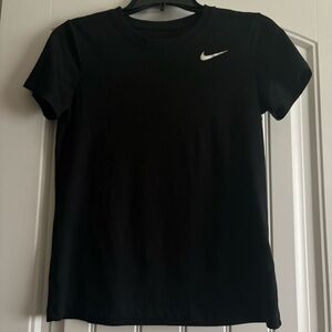 Nike Women's Dri-FIT Legend T-shirt, Black, Small